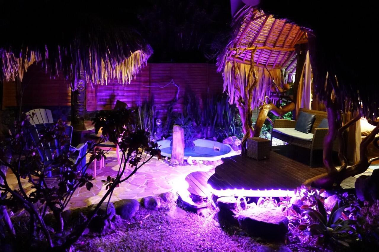 La Maison D'Artiste Du Bord De Mer Pa'ea Esterno foto